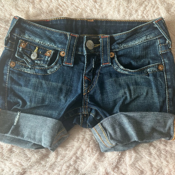 True Religion Shorts - Picture 2 of 4